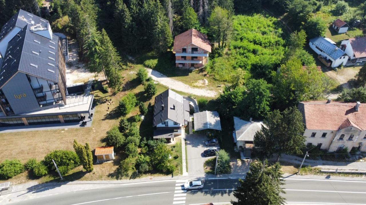 Apartment Bobic Licko Petrovo Selo Kültér fotó